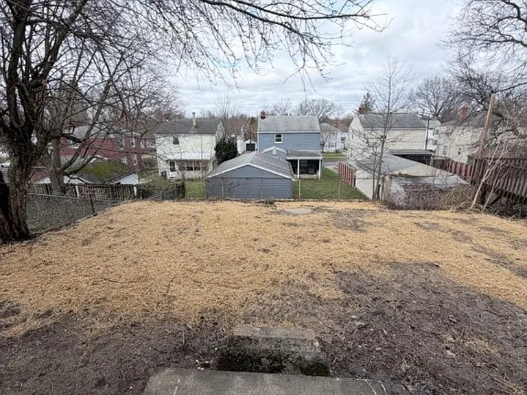 1568 Sunset Ave — Photo 15