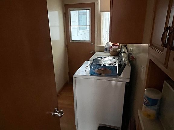 3rd image of 490 Greenwich St #1