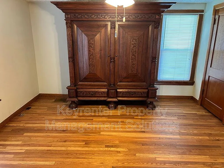 3922 Churchville Ave — Photo 17