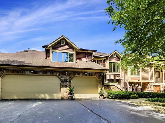 2nd image of 1011 Braemoor Dr