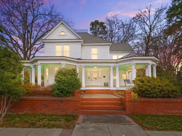 313 S Fuquay Ave, Fuquay Varina, NC 27526