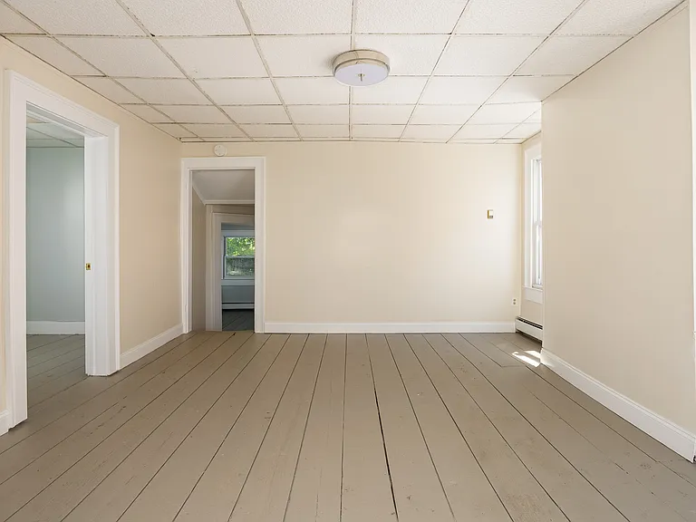 29 Delano St #2 — Photo 10