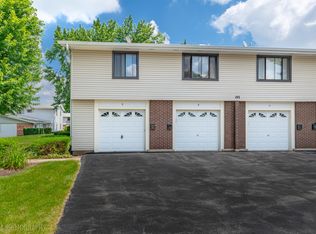 193 Duxbury Ct APT A, Bloomingdale, IL 60108