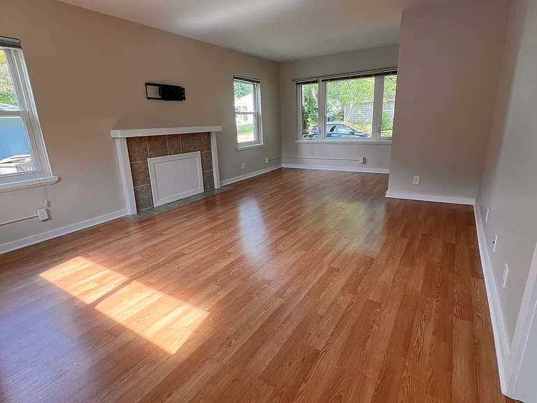 505 Spruce St — Photo 15