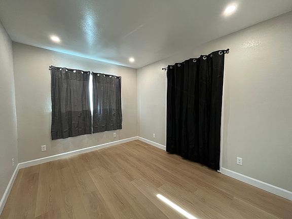 5th image of 1608 Virginia Pl #B