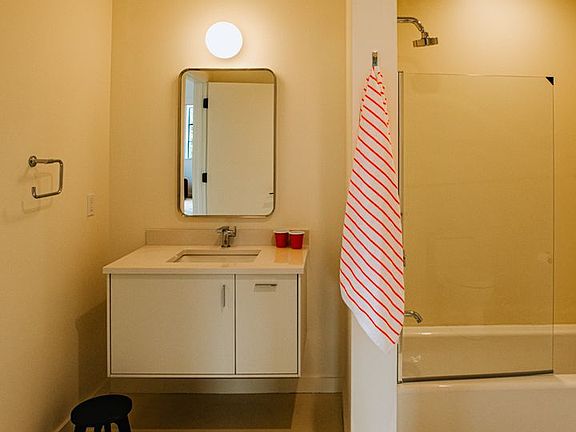 5th image of 343 Main St #103