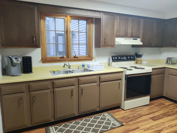 128 Berlin St, Barre, VT 05641