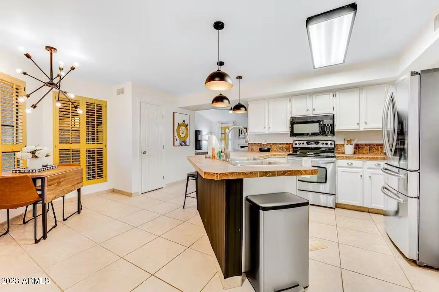 3 bed, 2.0 bath, 1518 sqft, $3,195 — Photo 4