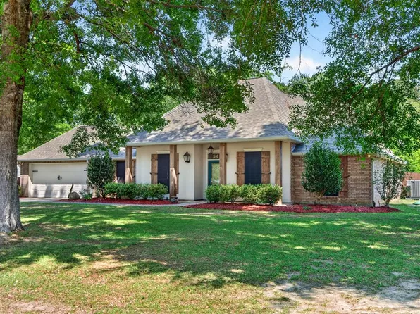 54 Ridge Crest Dr, Picayune, MS 39466