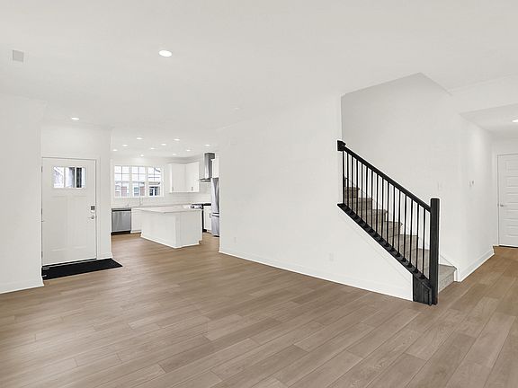7th image of this home