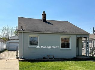 13174 Pearl St, Southgate, MI 48195