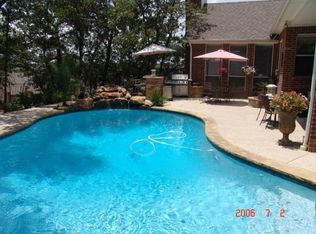 909 Lake Breeze Dr, Highland Village, TX 75077
