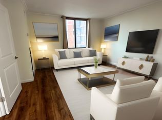 733 Harmon Cove Tower #733, Secaucus, NJ 07094