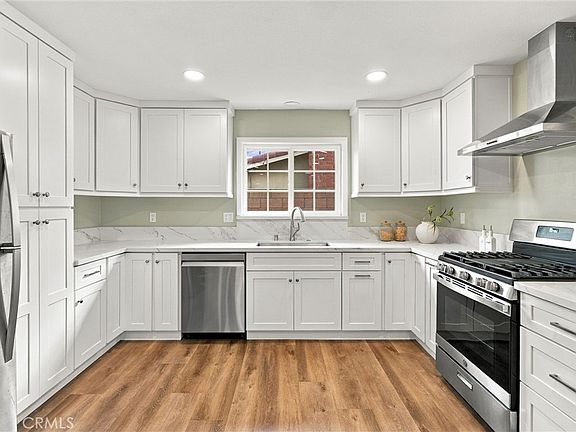 3rd image of 9657 Lark Cir