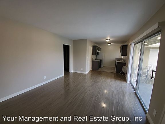 3rd image of 5017 Buffalo Ave APT 4