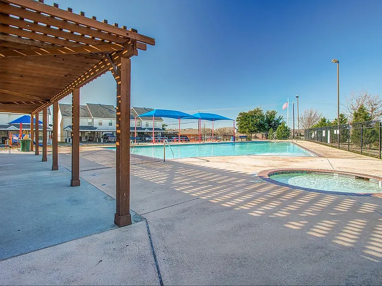 HOA Pool