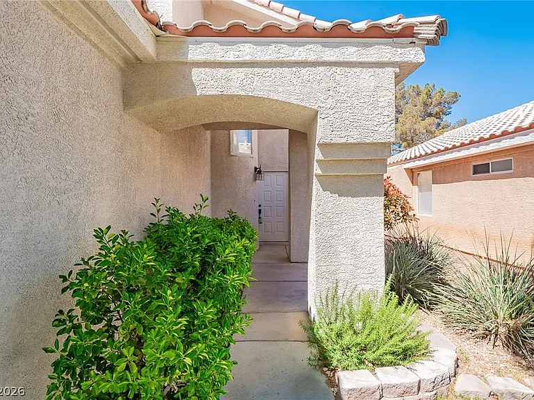 8791 Arawana Pl — Photo 2