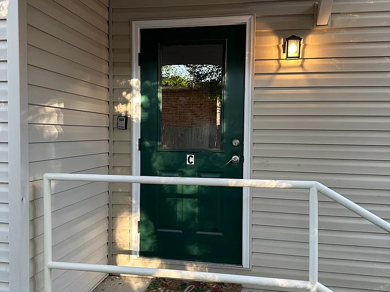 2320 Heron St #C — Photo 7