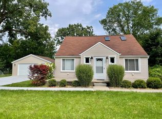 26070 Clark St, Novi, MI 48375