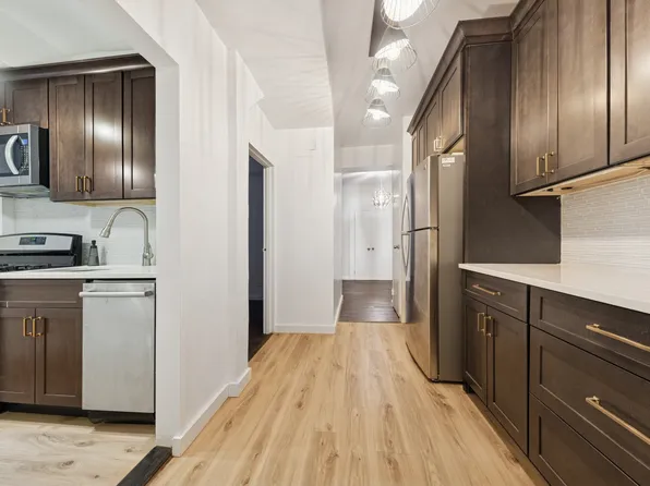 800 Grand Concourse image 6 of 8