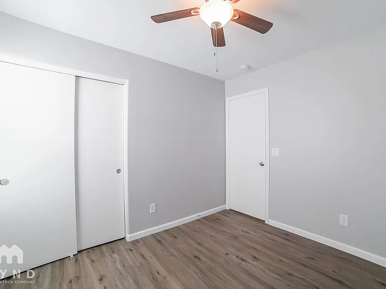 10238 W Hess St — Photo 10