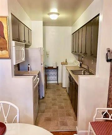 4th image of 61 Lorraine Ter APT 245