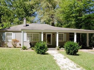 2185 Penrose Dr, East Pt, GA 30344