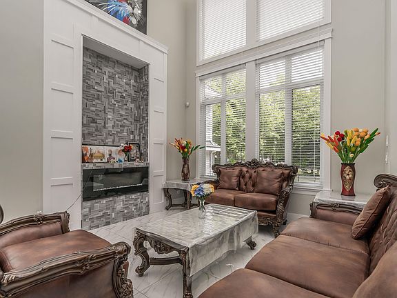 4th image of 9021 Ben Nevis Cres