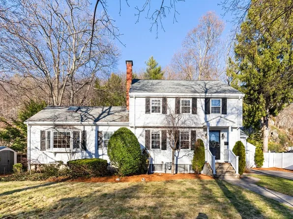 23 Mount Vernon Ave, Melrose, MA 02176