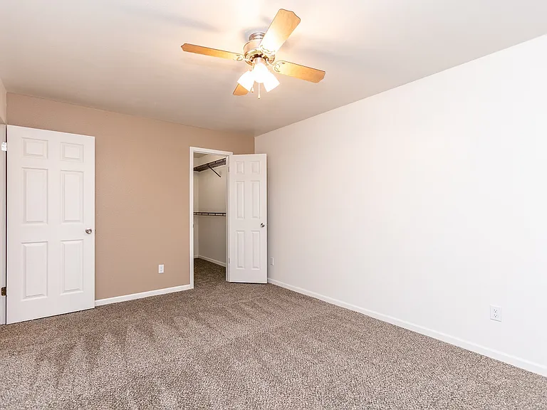 Foxhill Apartments — Photo 75