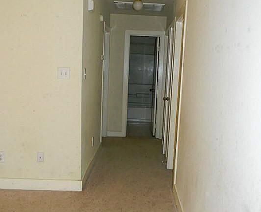 5th image of 18386 Hollow Oaks Cir