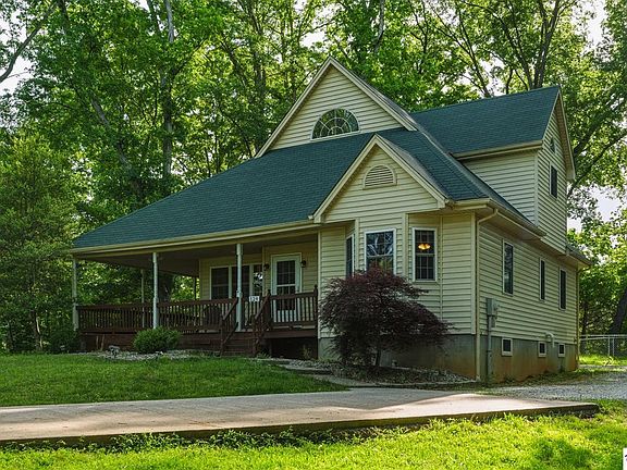 2nd image of 124 Mockingbird Rd