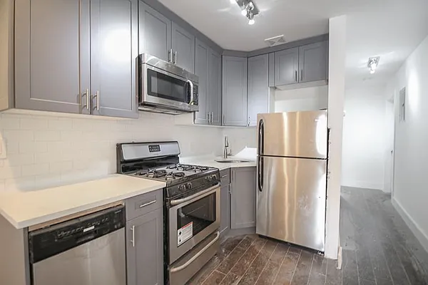 Rented by Next Door Realty NYC | media 22