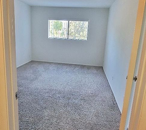 5th image of 15222 Magnolia Blvd APT 203