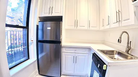 Rented by Urban Real Estate Inc