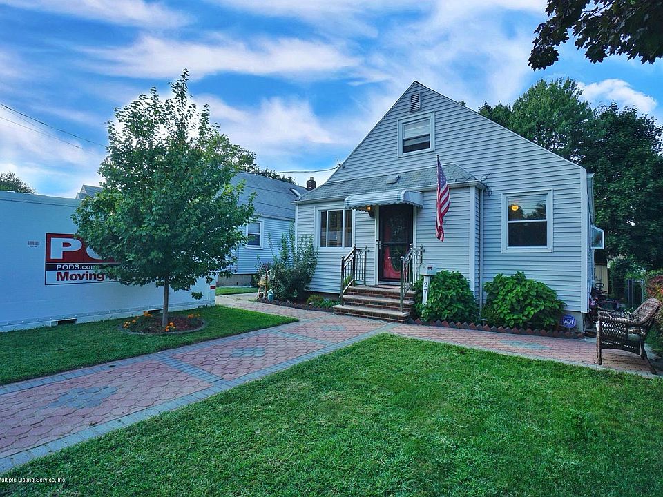 1st image of 27 Linden St
