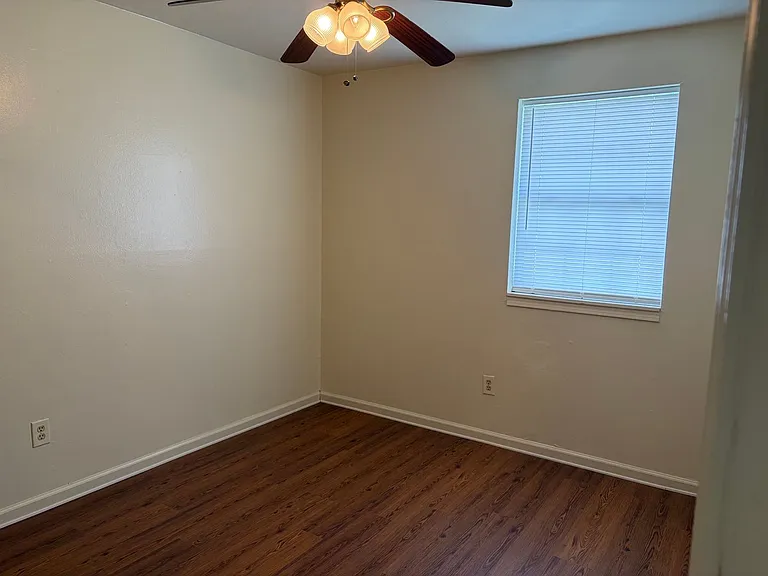 2800 Hood Dr — Photo 6
