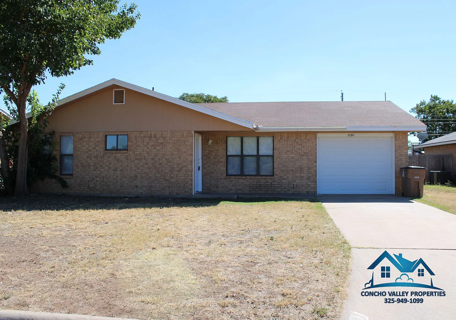 3 Bedroom/ 2 Bathroom by Lake View High School — Photo 1