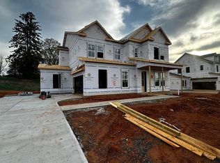 606 Timber Grove Dr, Simpsonville, SC 29681