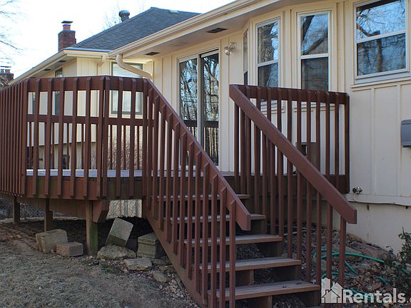 3rd image of 9543 Carter Dr