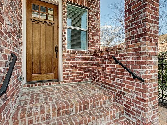 3rd image of 4011 Lanark Ln #A