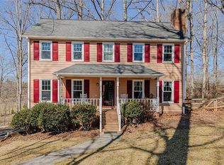 6147 Spring Forest Dr, Pfafftown, NC 27040