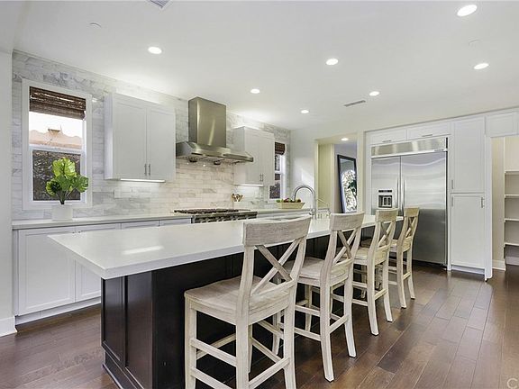 3rd image of 17 Anacapa Ln