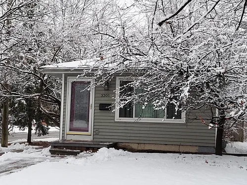 3201 Merrill Ave Photo 1