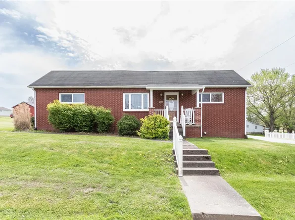 228 Center St, Vanderbilt, PA 15486