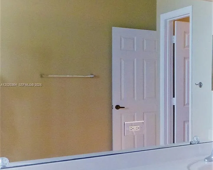 1139 Chenille Cir — Photo 5