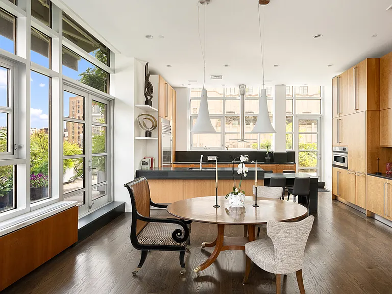 211 W 18th St #PENTHOUSE — Photo 7