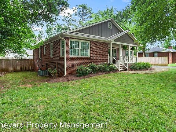 5th image of 138 Luckie St