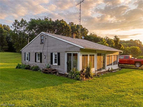 2nd image of 2579 County Road 1075