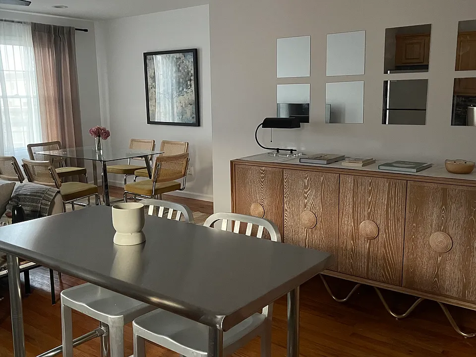 52 Cottage St #2